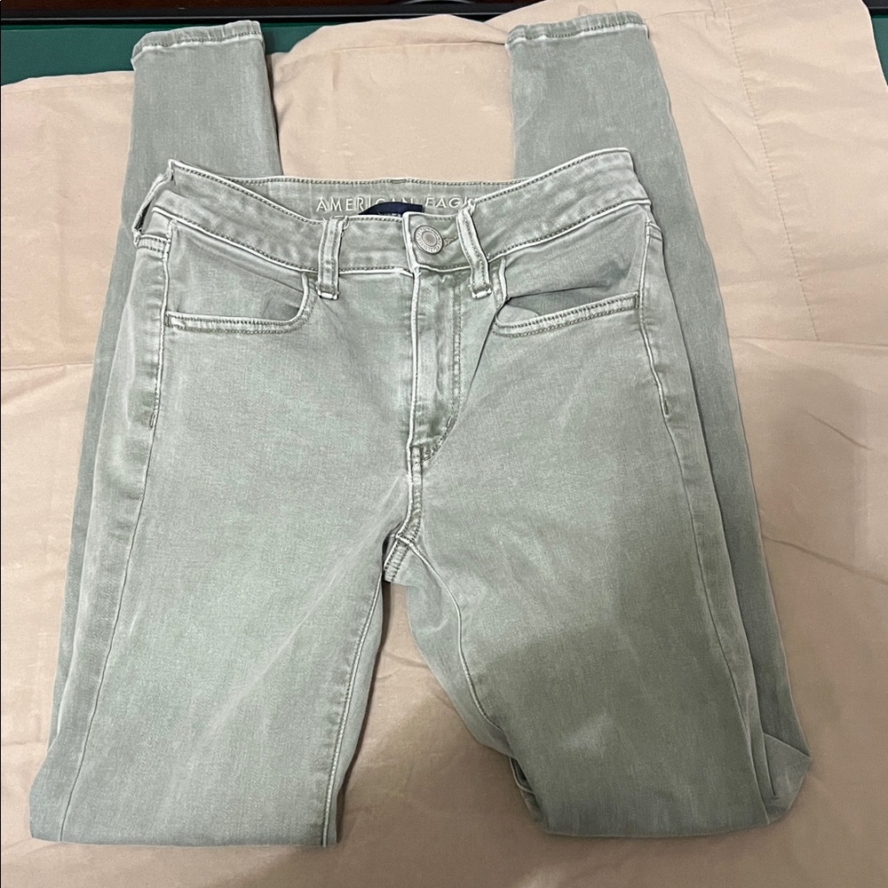 American Eagle Outfitters Soft Gray Skinny Jeans